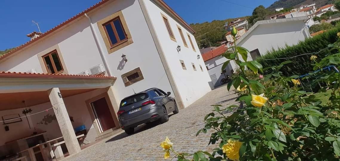 Casa grande Covelinhas Exterior foto
